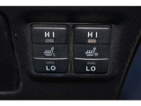 シートヒーター装備付き車!!座席に埋め込まれた電熱線によりシートを暖めることが出来る装備で、温められたシートは、寒い冬には最適です!!