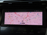 ヨーロッパで多くのユーザーに支持されていいるTomTom製のナビゲーションシステムが標準装備