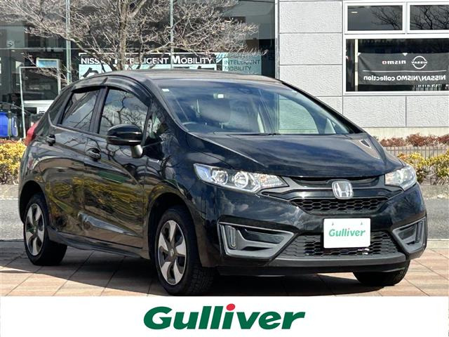 フィット1.5 ハイブリッド Lパッケージ 4WDワンオーナー