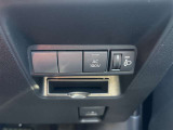 操作のしやすさが分かるスイッチ類。装備有無と配置、文字消えや使用感までチェックできます。