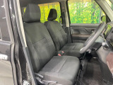 運転席シート廻りは使用感も少なく、良好な状態となっています。前オーナー様が丁寧に使っていたことがよくわかりますね。