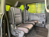 後部座席も気になるようなキズ・汚れやへたり等、大きなダメージはなく、良好な状態です。