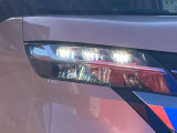 LEDヘッドライト装備!夜間くらい道でも明るく照らしてくれるので安心です!