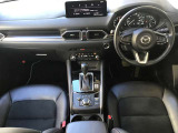 現在のMAZDA車はインパネ配置が視線の動きが少なくなるように設計レイアウトされています☆ひとつひとつの部品からMAZDAの安全に対するこだわりを感じる事が出来ます☆