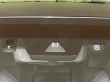 【トヨタセーフティセンス】走行中に前方の車両等を認識し、衝突しそうな時は警報とブレーキで衝突回避と被害軽減をアシスト。より安全にドライブをお楽しみいただけます。