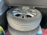 純正アルミ・ノーマルタイヤ!