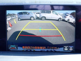 バックカメラ装備しております。駐車時に大変役に立ちますよ♪駐車が苦手な方にも便利機能です♪