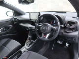 万が一の場合に相談できる自動車保険やJAFも取扱いしています。土日も対応してますよ ♪♪