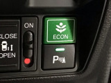 ★ECONスイッチ★ エコドライブを加速しよう!スイッチをONにすると、運転の仕方によるロスを抑え込み燃費をよくするようクルマが頑張ります(*^ー^*)燃費向上にチャレンジ♪