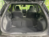 後席を格納すると、これだけの広さが!シーンに合わせたシートアレンジで、大きな荷物も積むことが出来ます♪