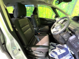 運転席シート廻りは使用感も少なく、良好な状態となっています。丁寧に使われていたことがよくわかりますね。