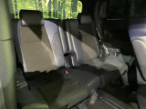 3列目シートはもちろん状態良好☆大人でもゆったりと座って頂けますので、大人数でのお出かけもラクラクです♪ご家族で、気の知れた仲間で、ドライブに行くのが楽しみですね♪