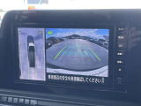空から車を見たような「アラウンドビューモニター」!車の周りが一目で確認できるので、小さなお子様や障害物があっても安心して乗ることができます。