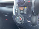 【 オートエアコン 】車内温度を感知して自動で温度調整をしてくれるのでいつでも快適な車内空間を創り上げます!
