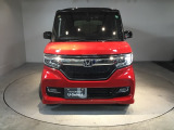 一目見てホンダ車だとわかるカッコいいフロントマスクです!