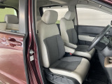 長時間運転しても疲れにくいフロントシート!