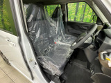 運転席シート廻りは使用感も少なく、良好な状態となっています。丁寧に使われていたことがよくわかりますね。