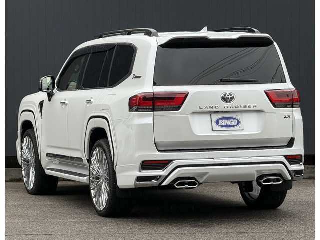 トヨタ ランドクルーザー300 3.3 ZX ディーゼル 4WD モデリスタ