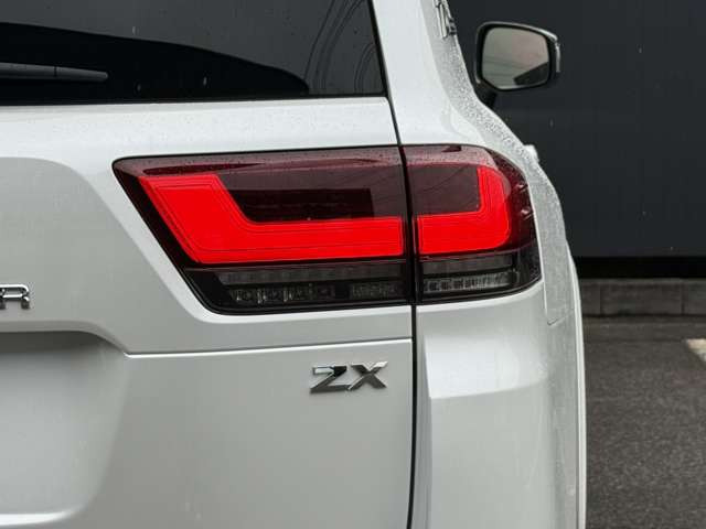 トヨタ ランドクルーザー300 3.3 ZX ディーゼル 4WD モデリスタ