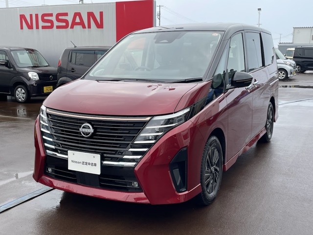 セレナ1.4 e-POWER ハイウェイスター V 90周年記念車