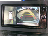 バックガイドモニターで、後方を確認しながら安心して駐車することができます。運転初心者も熟練者も必須の機能ですよ!