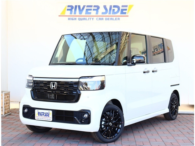 N-BOXカスタムターボ ブラック スタイル届出済未使用車 純正9インチナビ