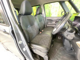 運転席シート廻りは使用感も少なく、良好な状態となっています。丁寧に使われていたことがよくわかりますね。