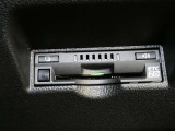 高速道路を賢く使うETC2.0装備です。高速道路とクルマが情報を連携して渋滞の迂回ルートや災害時の適切な誘導をしてくれたりします。