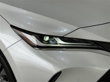 LEDヘッドライトです。デザイン性がよくとても明るいので、夜間の走行や悪天候でも安心です。しかも長寿命!