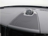 【Bowers&Wilkins】世界のオーディオファン垂涎のプレミアムサウンドシステムを搭載。コンサートホールのベストポジションに相当する音場空間を忠実に再現。乗る人すべてに驚きの音響体験を提供します