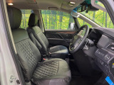 運転席シート廻りは使用感も少なく、良好な状態となっています。丁寧に使われていたことがよくわかりますね。