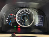 【スピードメーター】メーターがシンプルで見やすく運転しやすいですね!