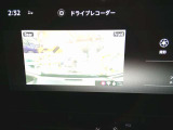 ドライブレコーダーの映像も映す事が可能です。