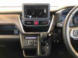 温度を設定すれば、自動で車内の温度管理をしてくれる優れものです♪ATミッションで運転楽々