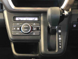 温度を設定すれば、自動で車内の温度管理をしてくれる優れものです♪ATミッションで運転楽々