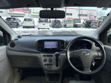 【インパネ全体】ナビやオーディオは純正部品だけではなく社外メーカーの部品も別途で取付が可能です。お気軽にお申し付けください。