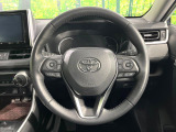 【純正革巻きステアリング】上質な革を使用することで、手にしっかり馴染みとても運転しやすいハンドルです♪