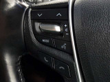 ステアリングスイッチ装備!運転しながら手元でオーディオの操作などができます。