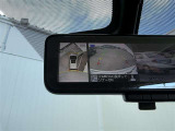 インナーミラーにバックモニターが内蔵されています!
