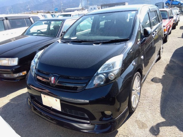 アイシス1.8 プラタナ Vセレクション ノアール