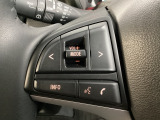 運転中でも操作ができるステアリングコントロールボタンも付いています。手元でオーディオ操作も安全でかつ楽々ですね!!