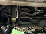 お車を安心してお乗りいただく為には、足回りの定期点検が欠かせません。サービスサポート(有償保証)では無料点検もご提供しており、安心のカーライフをお過ごしいただけるサポート体制が整っています。