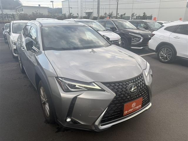 UX200 バージョンC禁煙車 純正10.3インチナビ