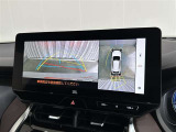 バックガイドモニターで、後方を確認しながら安心して駐車することができます。運転初心者も熟練者も必須の機能ですよ!