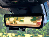 【デジタルインナーミラー】後席の大きな荷物や同乗者で後方が確認しづらい時でも安心!カメラが撮影した車両後方の映像をルームミラー内に表示。クリアな視界で状況の確認が可能です!