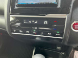 エアコンはオートですので一年中快適なドライブが楽しめます。