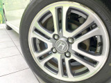 【純正14インチアルミホイール】外観にマッチした純正アルミホイールを装着しております。各種社外アルミホイールや、スタッドレスタイヤも取扱いしております。是非ご相談ください♪