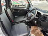 登録済み未使用車です。内装は新車時のまま包装されています。