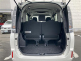 【ラゲッジスペース】リアシートを倒せばこの大容量!!ダンボールなどの大きい荷物も釣り具などの長尺物まで様々載せられそうです!!