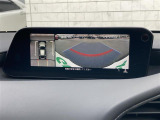 【 全方位カメラ 】上から見下ろしたように駐車が可能です。安心して縦列駐車も可能です♪